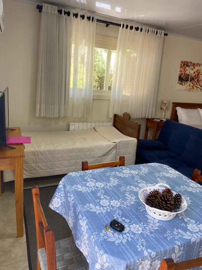 Pousada Ipe Amarelo E Quinta Dos Medeiros Bed & Breakfast Gramado Bagian luar foto