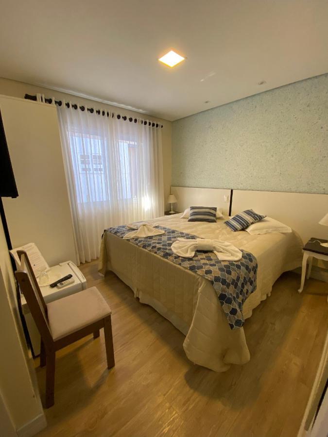 Pousada Ipe Amarelo E Quinta Dos Medeiros Bed & Breakfast Gramado Bagian luar foto