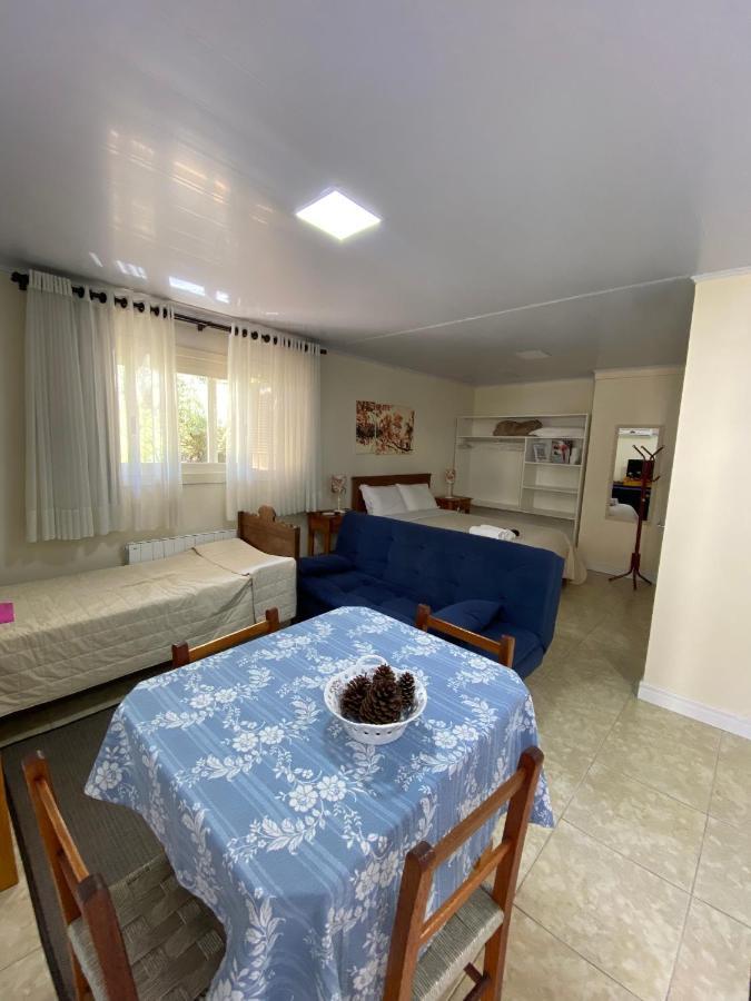 Pousada Ipe Amarelo E Quinta Dos Medeiros Bed & Breakfast Gramado Bagian luar foto